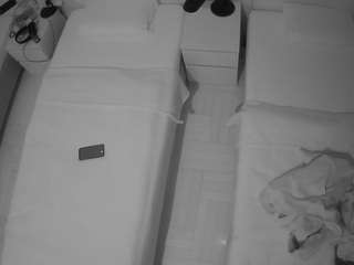 voyeurcam-julmodels-bed-5