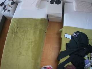voyeurcam-julmodels-bed-5