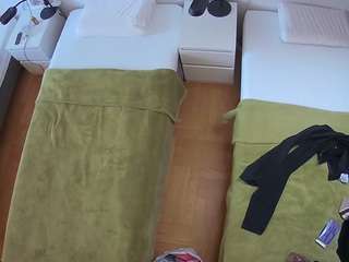 voyeurcam-julmodels-bed-5