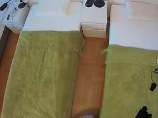 voyeurcam-julmodels-bed-5