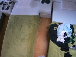 voyeurcam-julmodels-bed-5 webcam