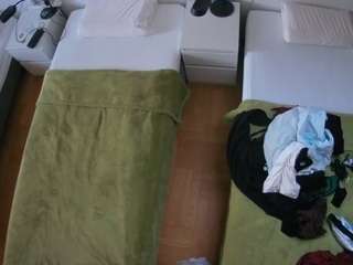voyeurcam-julmodels-bed-5