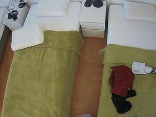 voyeurcam-julmodels-bed-5 webcam