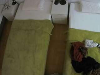 voyeurcam-julmodels-bed-5