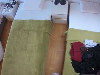 voyeurcam-julmodels-bed-5