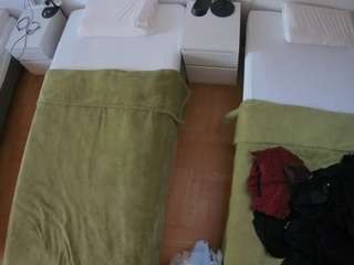 voyeurcam-julmodels-bed-5