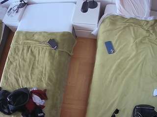 voyeurcam-julmodels-bed-5