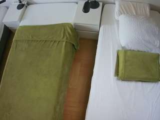 voyeurcam-julmodels-bed-5