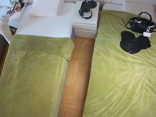 voyeurcam-julmodels-bed-5