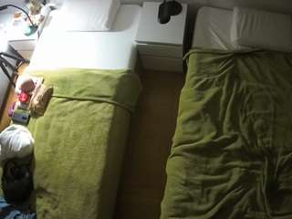voyeurcam-julmodels-bed-5 webcam