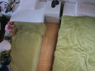 voyeurcam-julmodels-bed-5 webcam