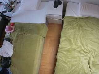 voyeurcam-julmodels-bed-5 webcam