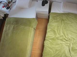 voyeurcam-julmodels-bed-5 webcam