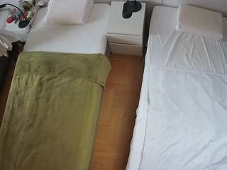 voyeurcam-julmodels-bed-5 webcam