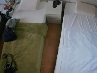 voyeurcam-julmodels-bed-5