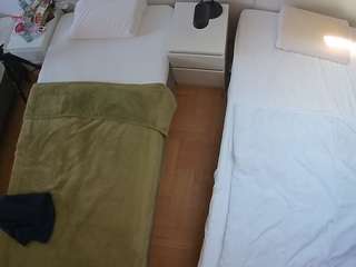 voyeurcam-julmodels-bed-5