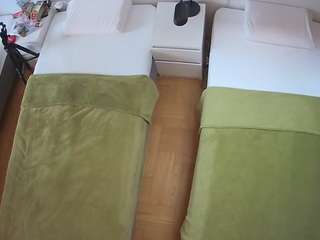 voyeurcam-julmodels-bed-5