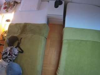 โมเดลนี้กำลังถ่ายทอดสดอยู่. voyeurcam-julmodels-bed-5