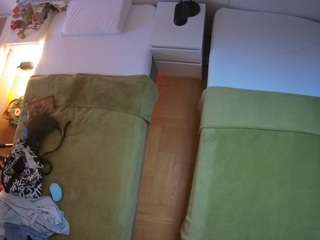 โมเดลนี้กำลังถ่ายทอดสดอยู่. voyeurcam-julmodels-bed-5