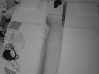โมเดลนี้กำลังถ่ายทอดสดอยู่. voyeurcam-julmodels-bed-5