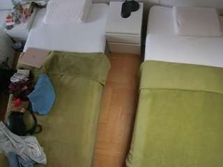 voyeurcam-julmodels-bed-5