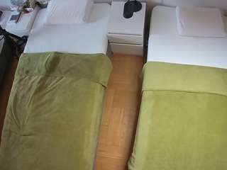 voyeurcam-julmodels-bed-5