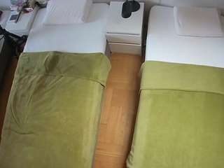 Mẫu này đang trực tiếp. voyeurcam-julmodels-bed-5