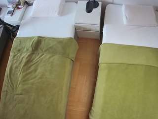 voyeurcam-julmodels-bed-5