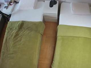 voyeurcam-julmodels-bed-5