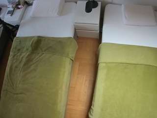 voyeurcam-julmodels-bed-5