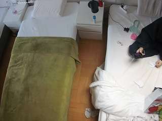 le modèle voyeurcam-julmodels-bed-5 est en webcam porno dans un show sur le site camsoda, il possède les tags suivants: flashing,hidden cam,julmodels-house,no drinking,no smoking,pov,sexting,sexwebcam,voyeur,hd