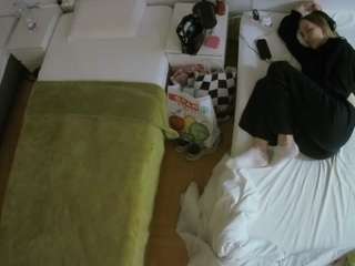 voyeurcam-julmodels-bed-5