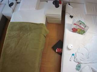 voyeurcam-julmodels-bed-5 webcam model
