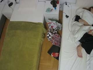 voyeurcam-julmodels-bed-5 webcam model
