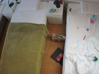 voyeurcam-julmodels-bed-5
