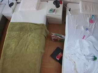 voyeurcam-julmodels-bed-5