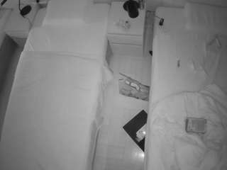 voyeurcam-julmodels-bed-5
