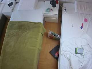 voyeurcam-julmodels-bed-5