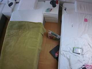 voyeurcam-julmodels-bed-5