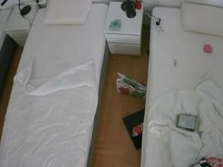 voyeurcam-julmodels-bed-5