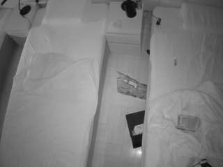 voyeurcam-julmodels-bed-5