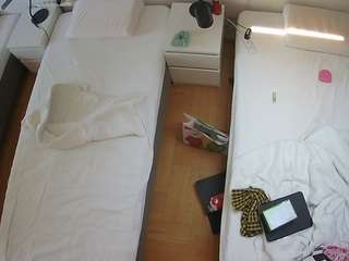 le modèle voyeurcam-julmodels-bed-5 est en webcam porno dans un show sur le site camsoda, il possède les tags suivants: flashing,hidden cam,julmodels-house,no drinking,no smoking,pov,sexting,sexwebcam,voyeur,hd