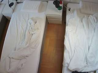 voyeurcam-julmodels-bed-5