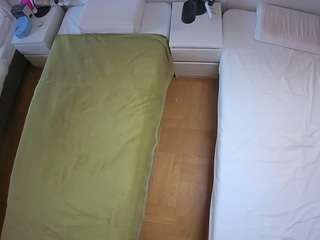 voyeurcam-julmodels-bed-5