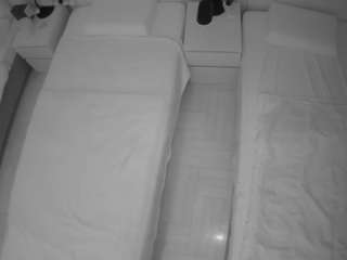 voyeurcam-julmodels-bed-5