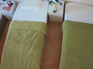 voyeurcam-julmodels-bed-5