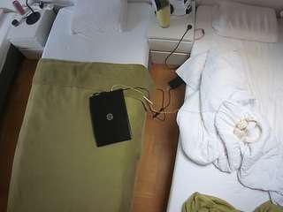 voyeurcam-julmodels-bed-5