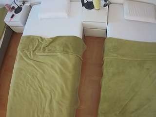 voyeurcam-julmodels-bed-5