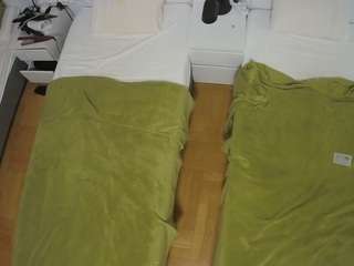 voyeurcam-julmodels-bed-5
