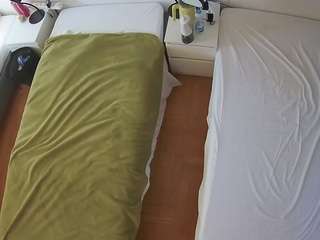 voyeurcam-julmodels-bed-5